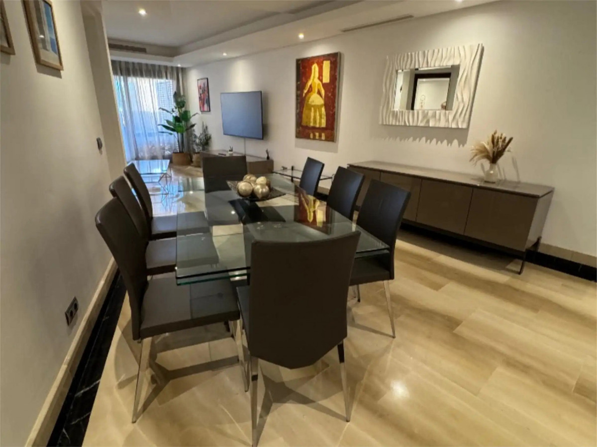 Appartement te koop in Estepona | 3 slaapkamers H5337472