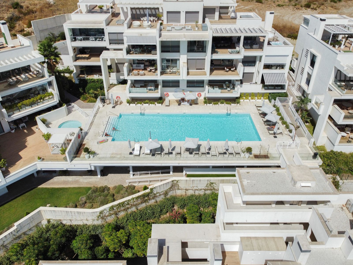 Appartement te koop in Estepona | 4 slaapkamers H5337811