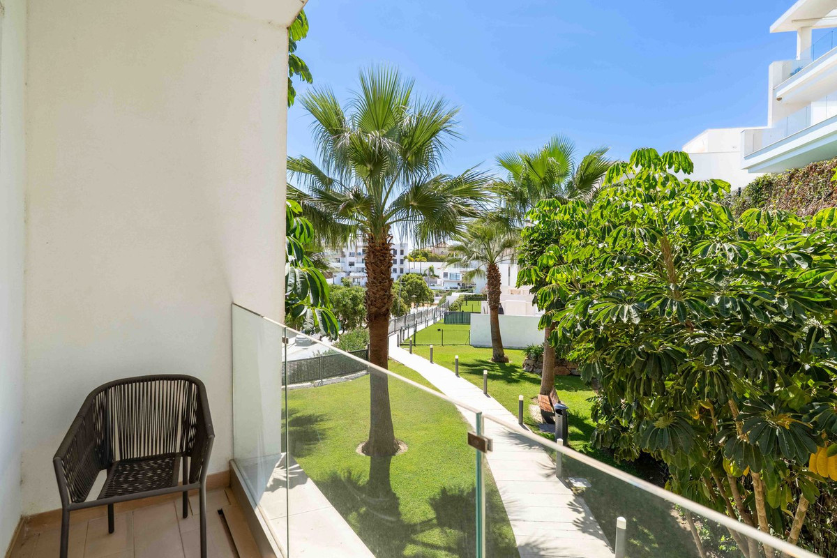 Appartement te koop in Estepona | 4 slaapkamers H5337811
