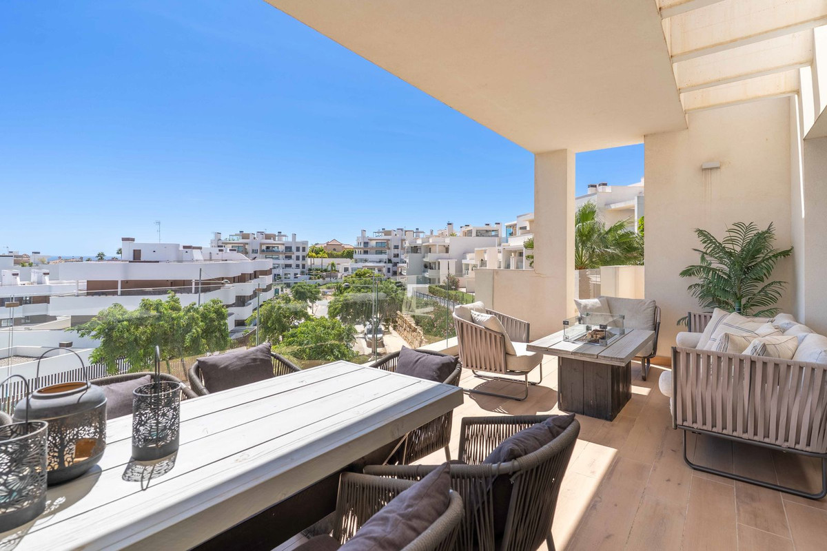 Appartement te koop in Estepona | 4 slaapkamers H5337811