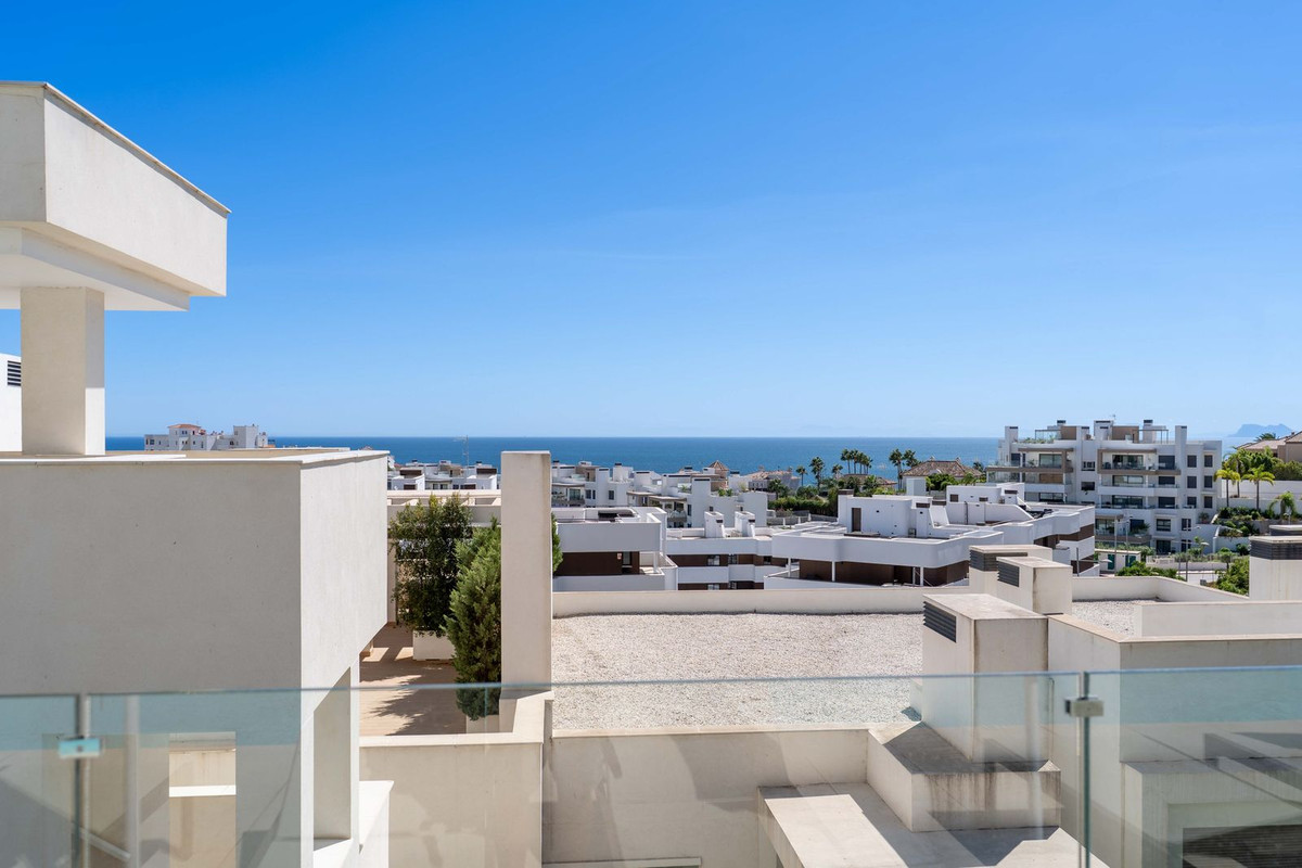 Appartement te koop in Estepona | 4 slaapkamers H5337811