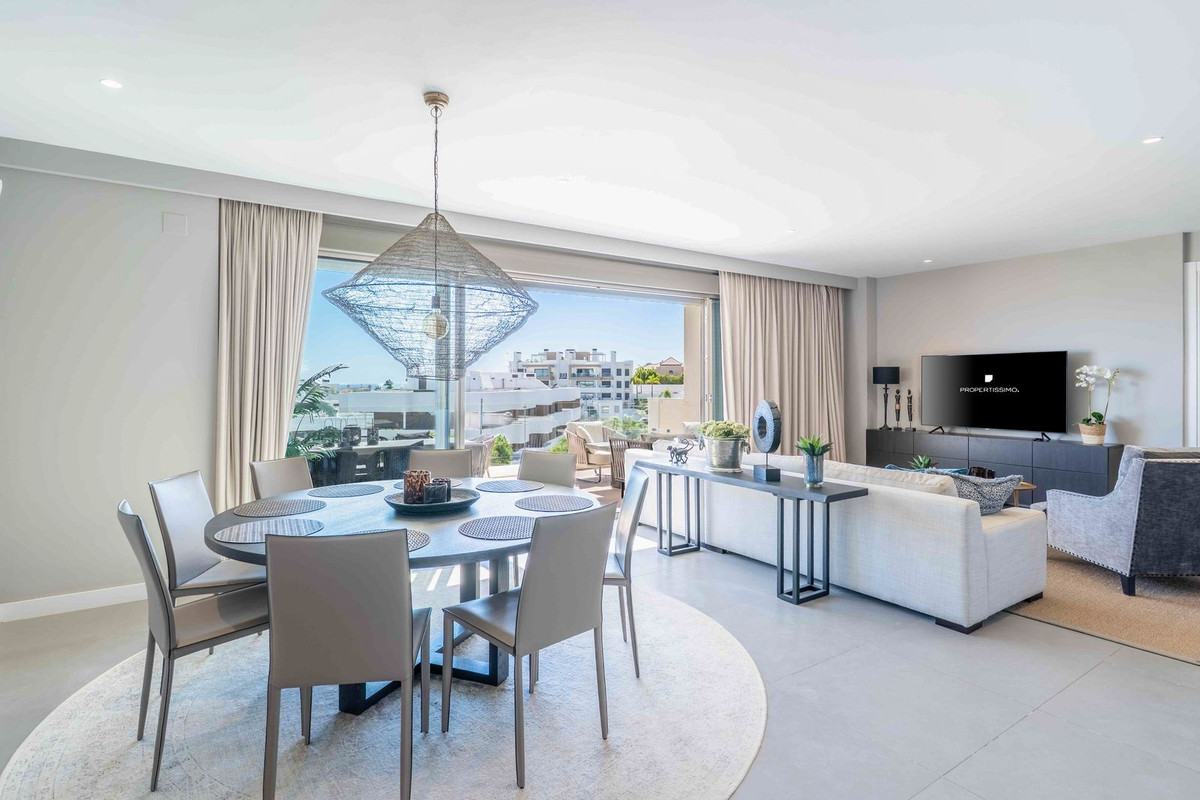 Appartement te koop in Estepona | 4 slaapkamers H5337811