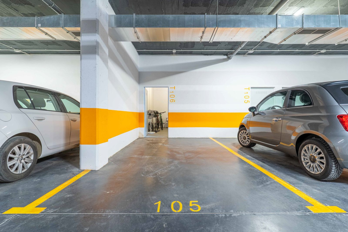 Appartement te koop in Estepona | 4 slaapkamers H5337811