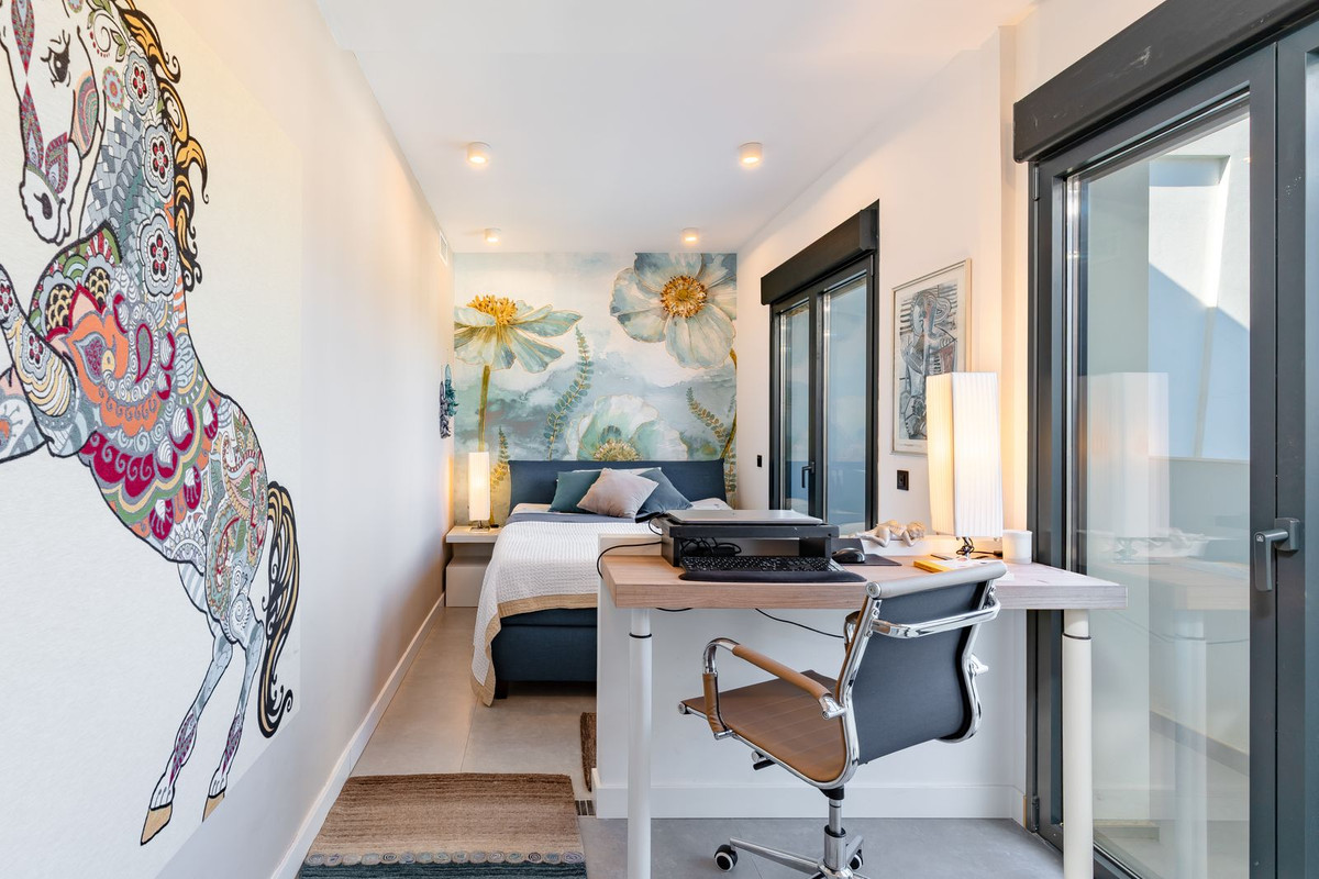 Penthouse te koop in Estepona | 2 slaapkamers H5337916