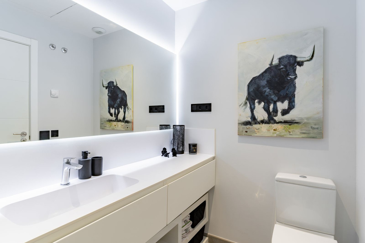 Penthouse te koop in Estepona | 2 slaapkamers H5337916