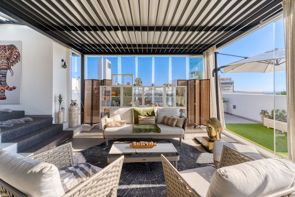 Penthouse te koop in Estepona | 2 slaapkamers H5337916