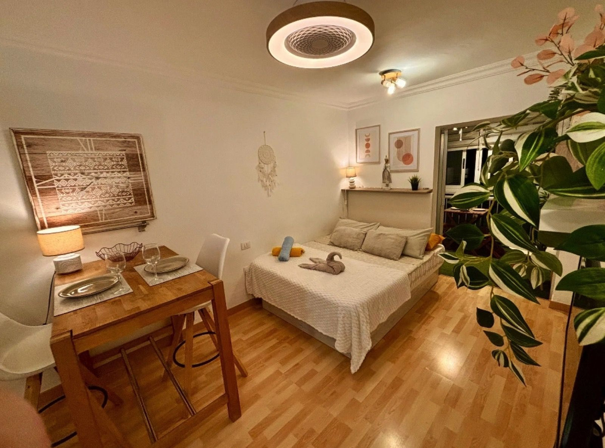 Appartement te koop in Estepona | 0 slaapkamers H5337964