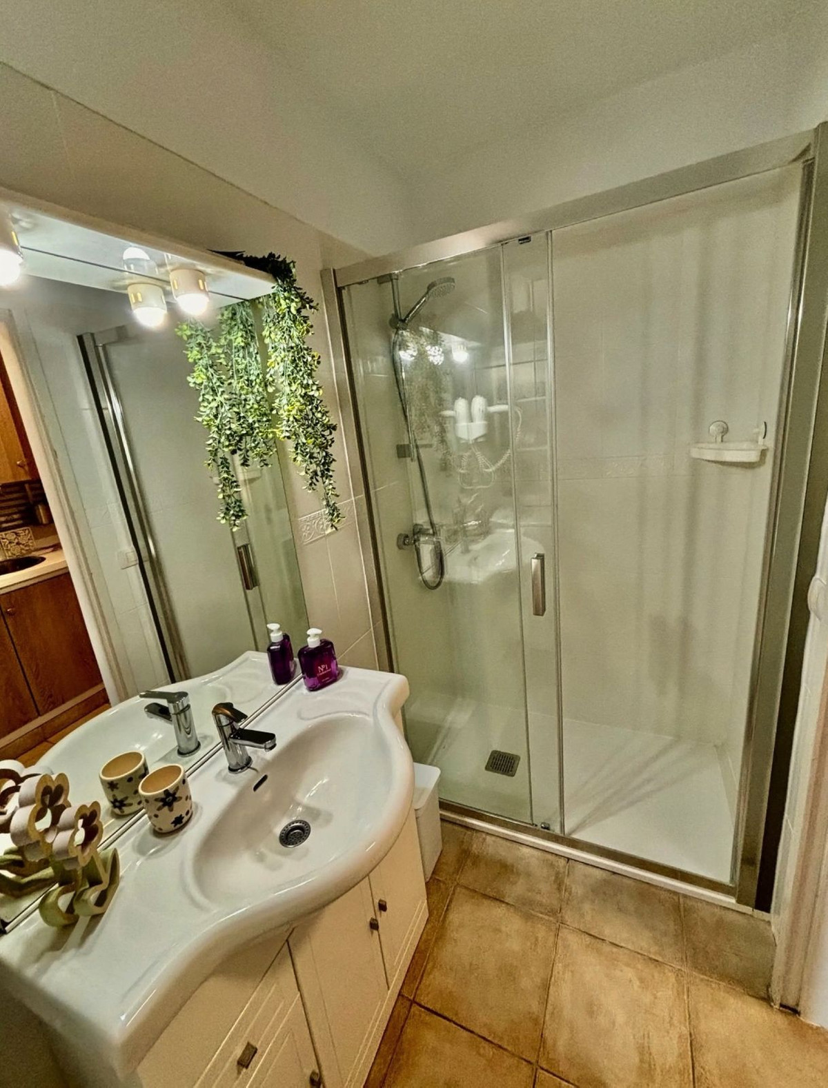 Appartement te koop in Estepona | 0 slaapkamers H5337964