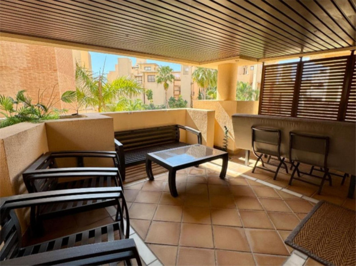 Appartement te koop in Estepona | 3 slaapkamers H5338510