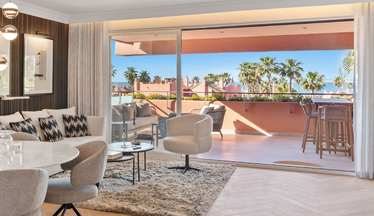 Appartement te koop in Estepona | 3 slaapkamers H5338801