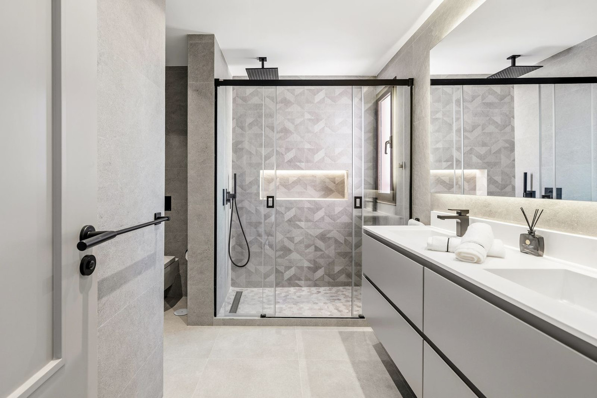 Appartement te koop in Estepona | 3 slaapkamers H5338801