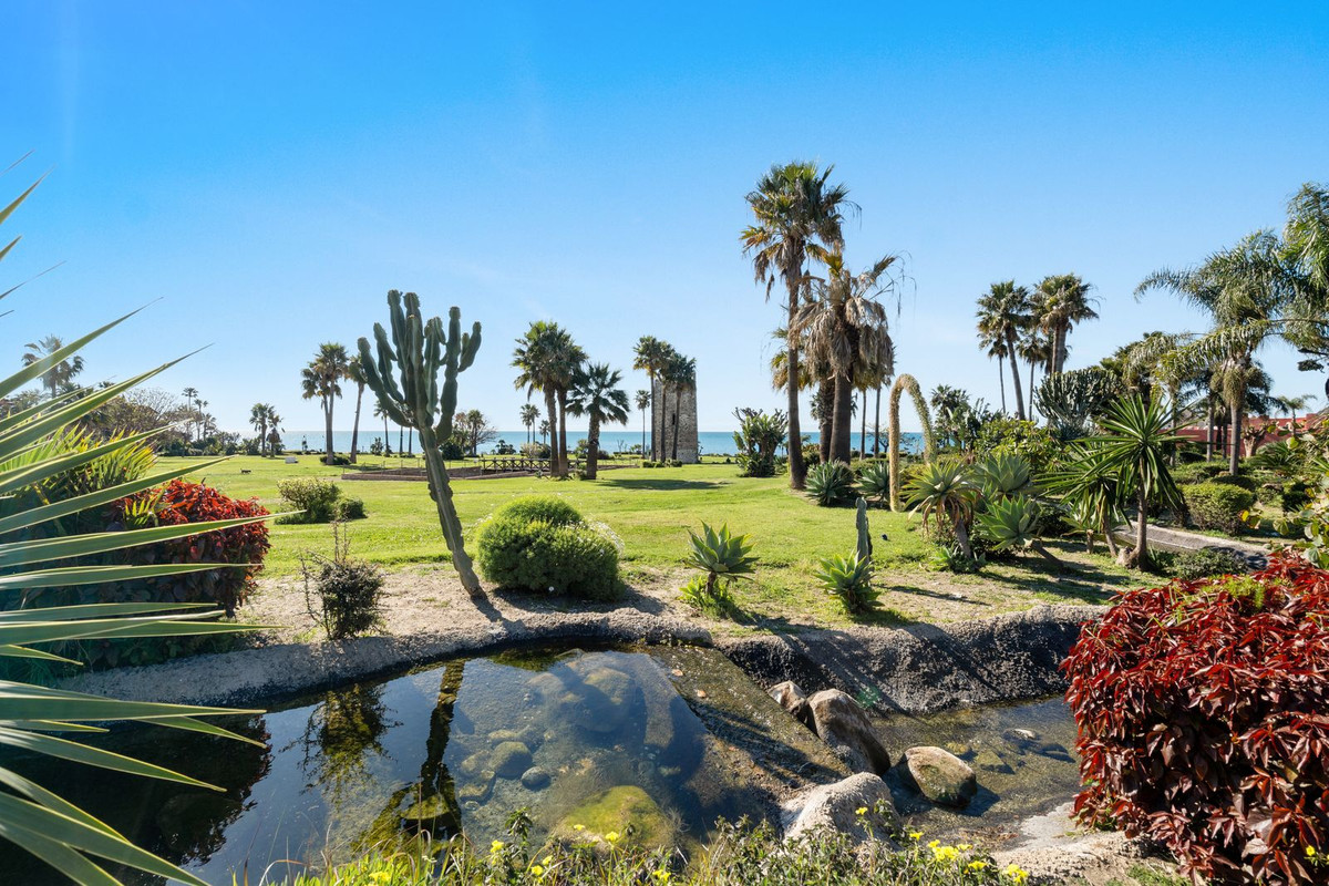 Appartement te koop in Estepona | 3 slaapkamers H5338801