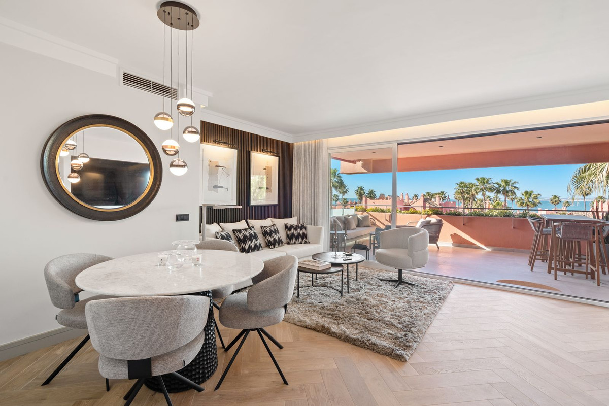 Appartement te koop in Estepona | 3 slaapkamers H5338801