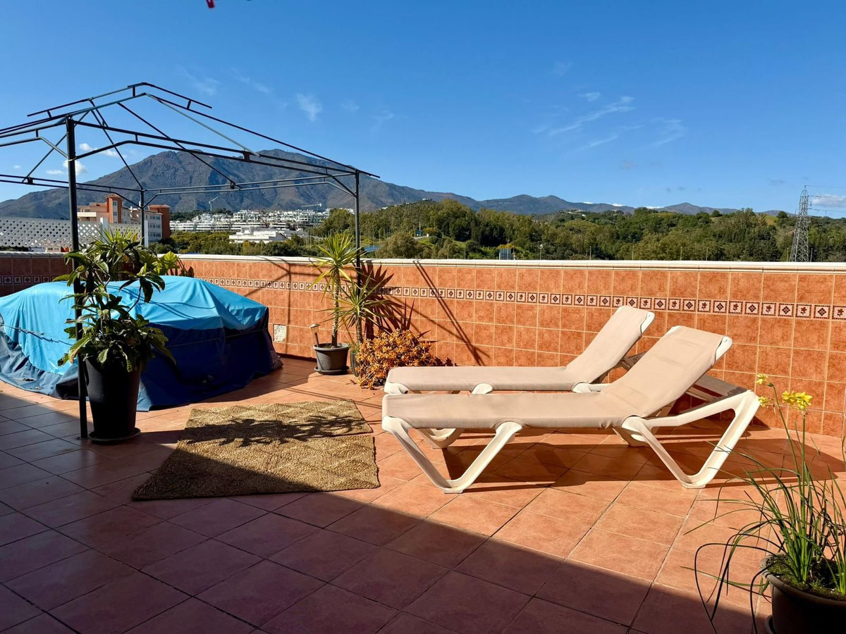 Penthouse te koop in Estepona | 4 slaapkamers H5339179