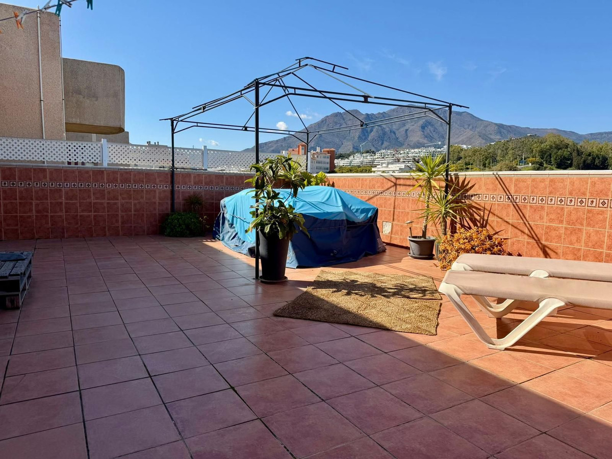 Penthouse te koop in Estepona | 4 slaapkamers H5339179