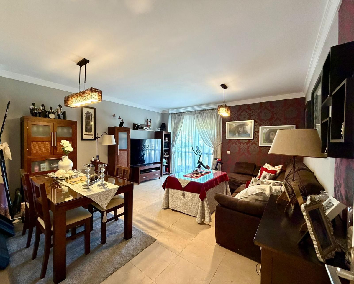 Penthouse te koop in Estepona | 4 slaapkamers H5339179