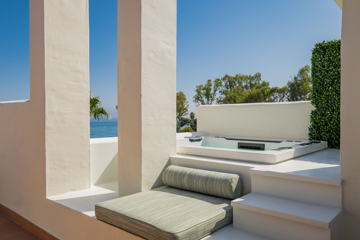 Appartement te koop in Estepona | 3 slaapkamers H5340547