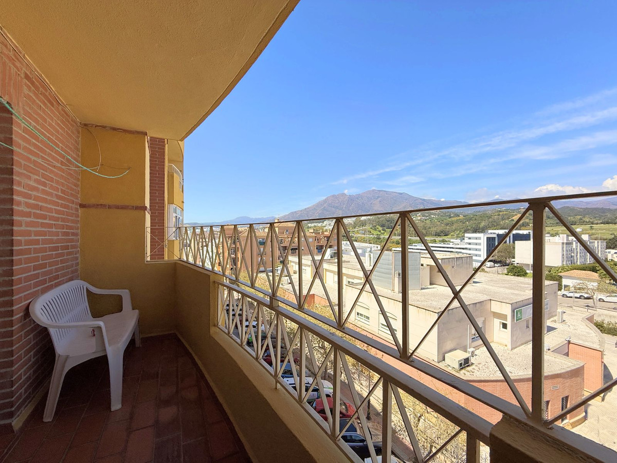 Appartement te koop in Estepona | 4 slaapkamers H5340925