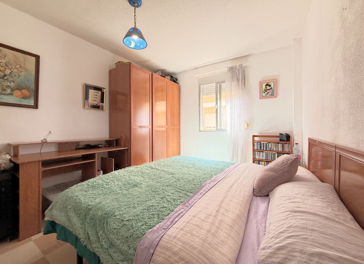 Appartement te koop in Estepona | 4 slaapkamers H5340925