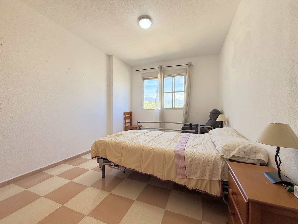 Appartement te koop in Estepona | 4 slaapkamers H5340925