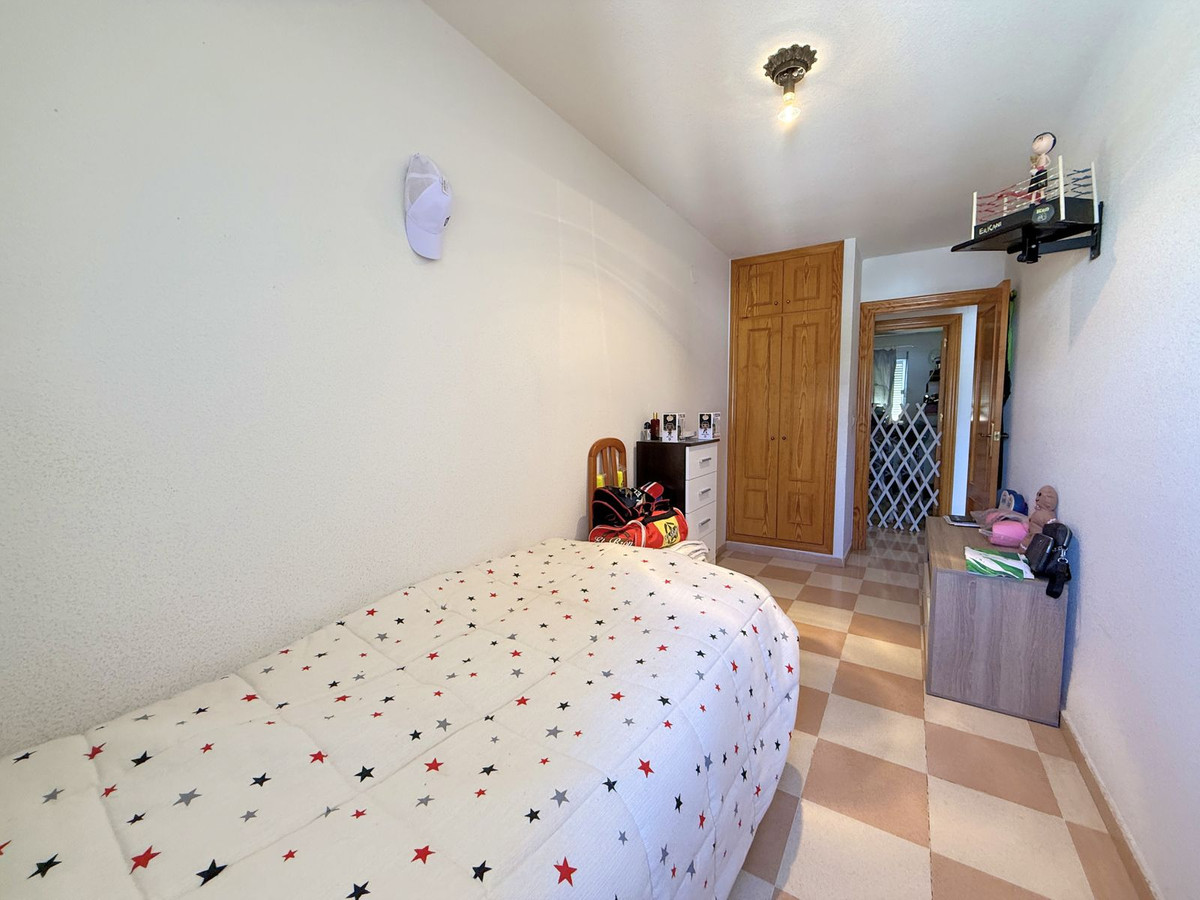 Appartement te koop in Estepona | 4 slaapkamers H5340925