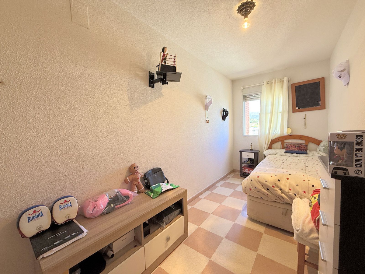 Appartement te koop in Estepona | 4 slaapkamers H5340925