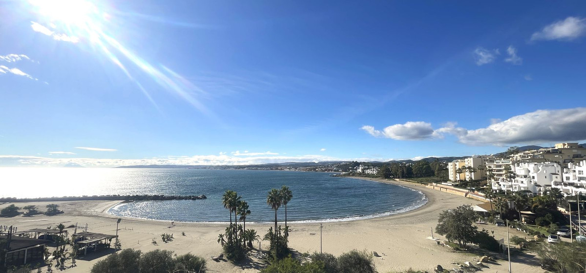 Appartement te koop in Estepona | 4 slaapkamers H5340925