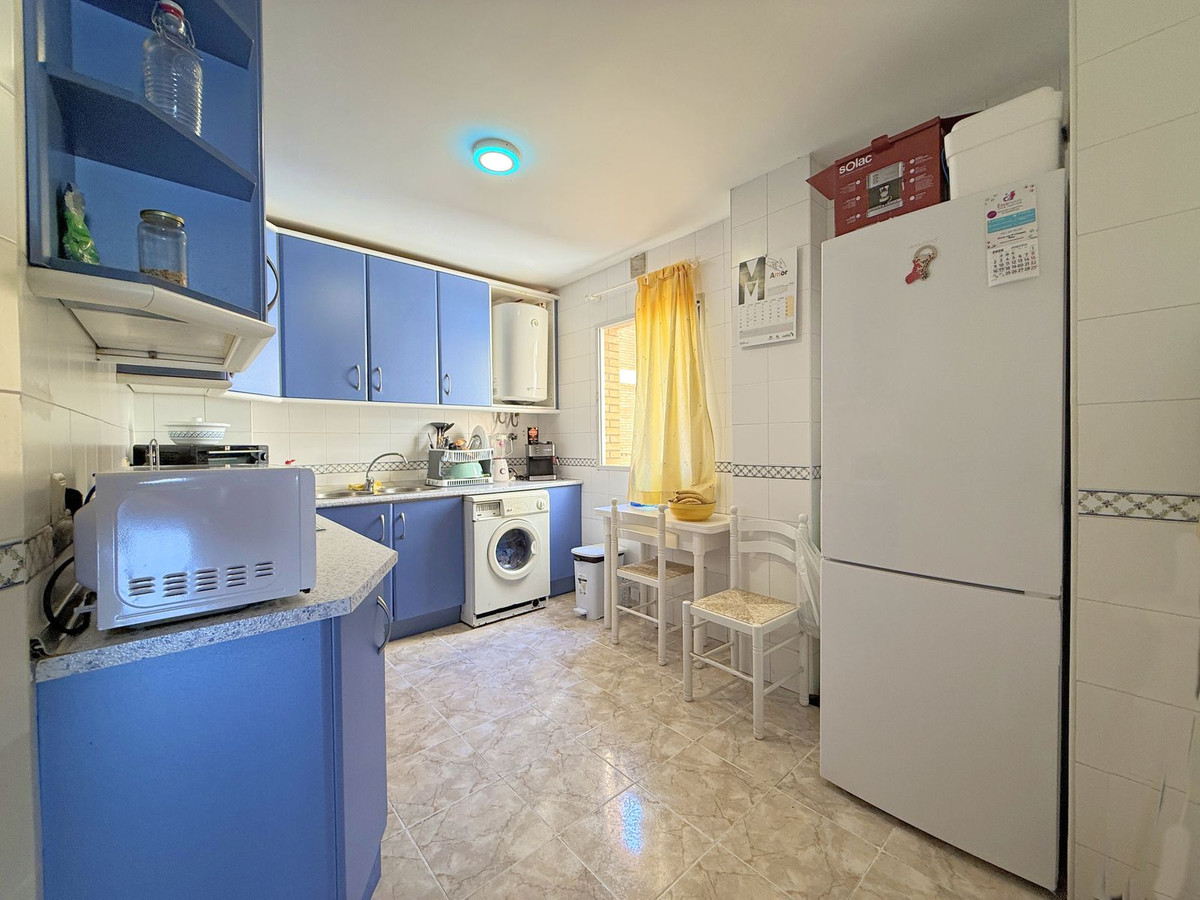 Appartement te koop in Estepona | 4 slaapkamers H5340925