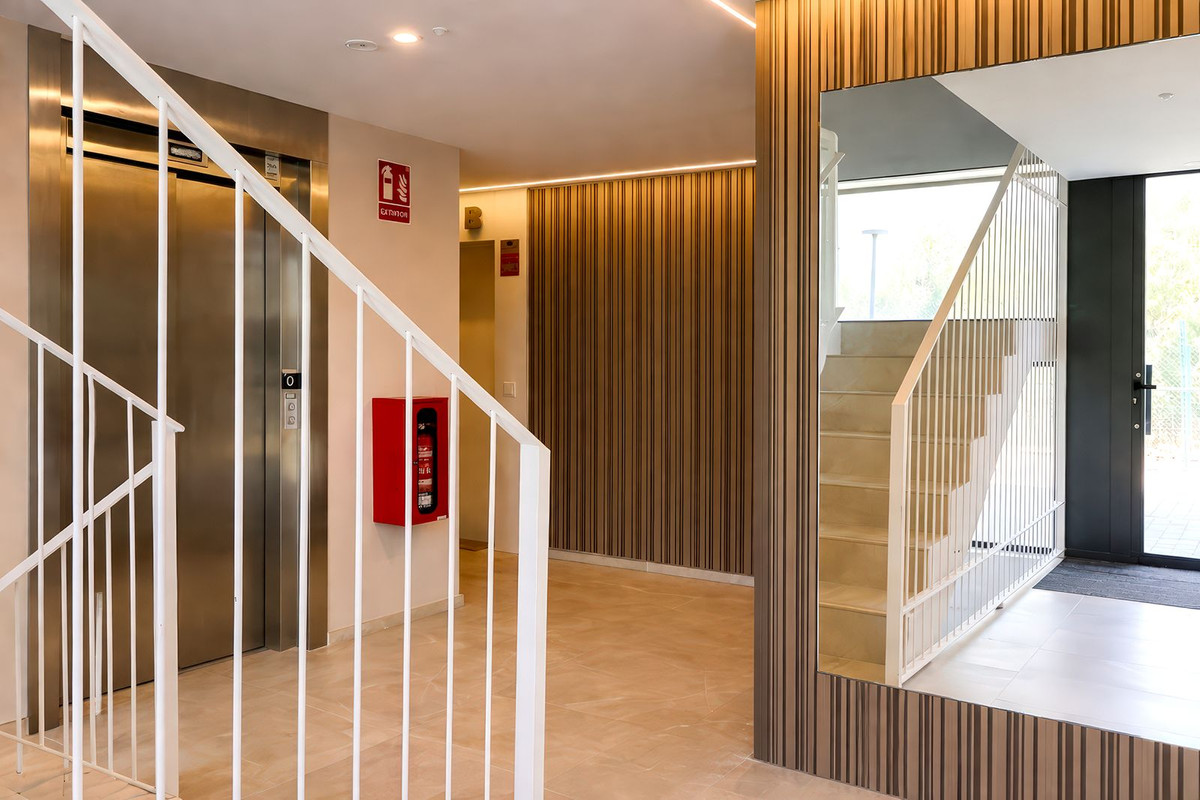 Appartement te koop in Estepona | 2 slaapkamers H5340958