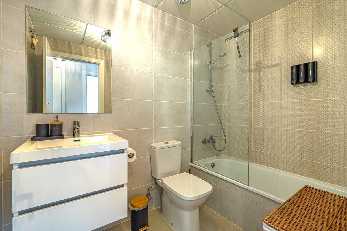 Appartement te koop in Estepona | 2 slaapkamers H5341162