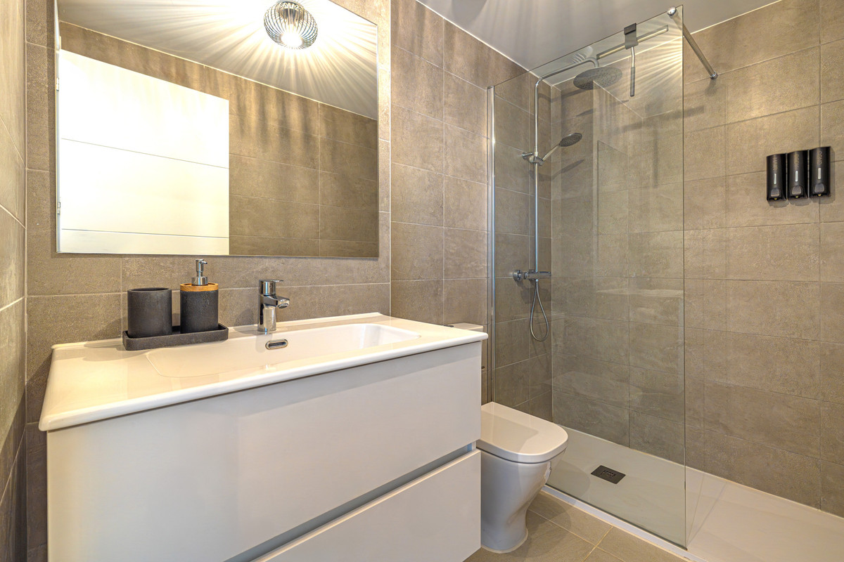 Appartement te koop in Estepona | 2 slaapkamers H5341162