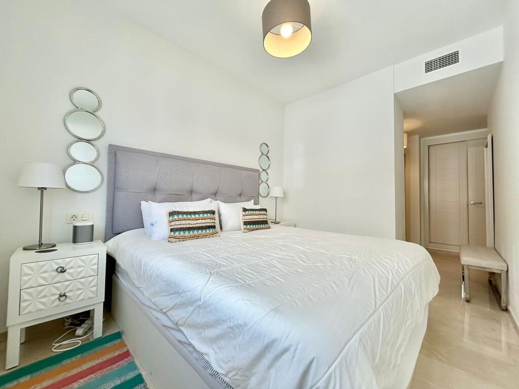 Appartement te koop in Estepona | 2 slaapkamers H5341876