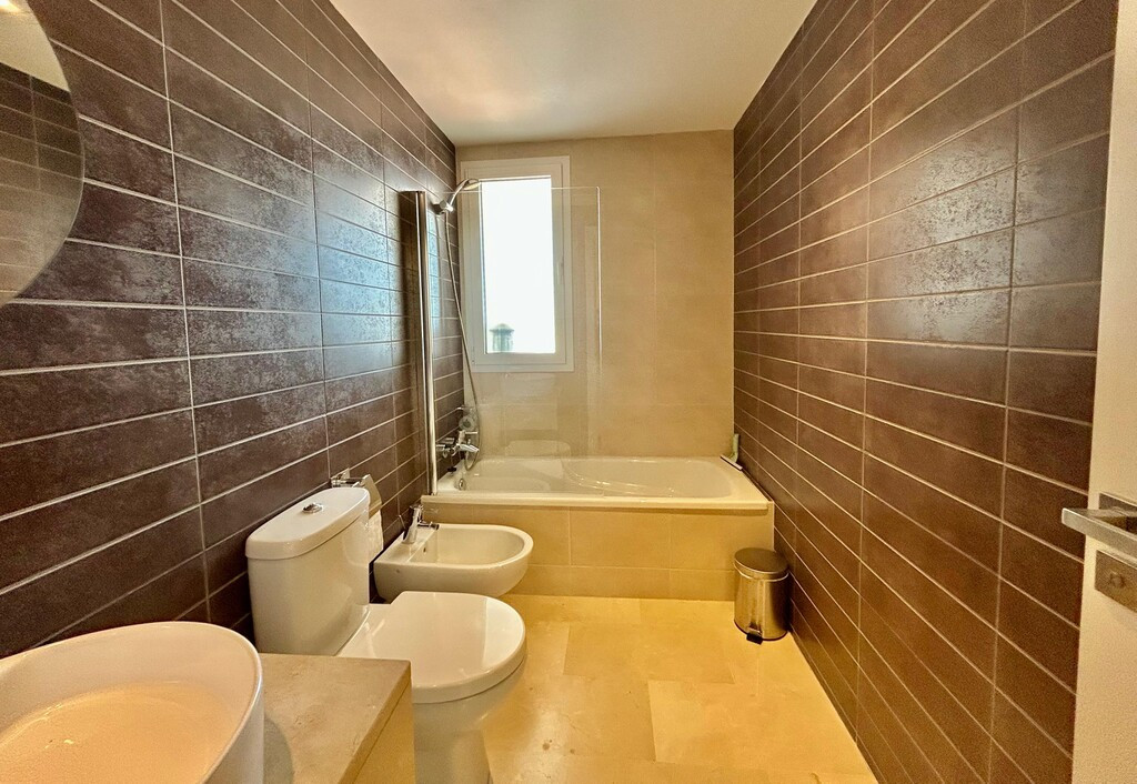 Appartement te koop in Estepona | 2 slaapkamers H5341876