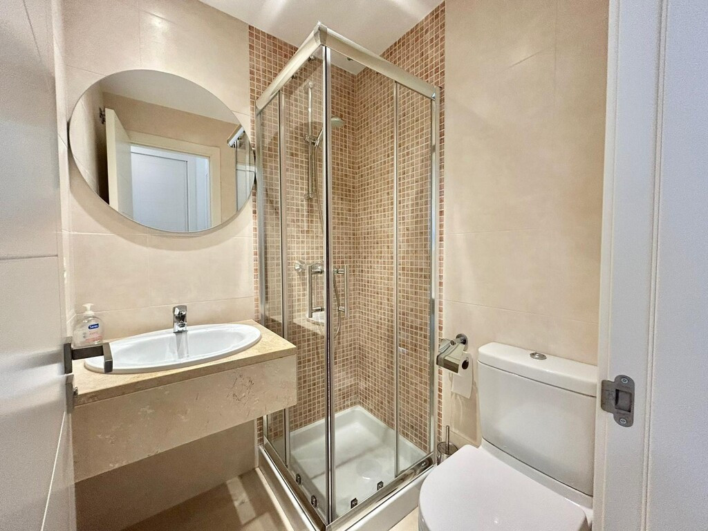 Appartement te koop in Estepona | 2 slaapkamers H5341876