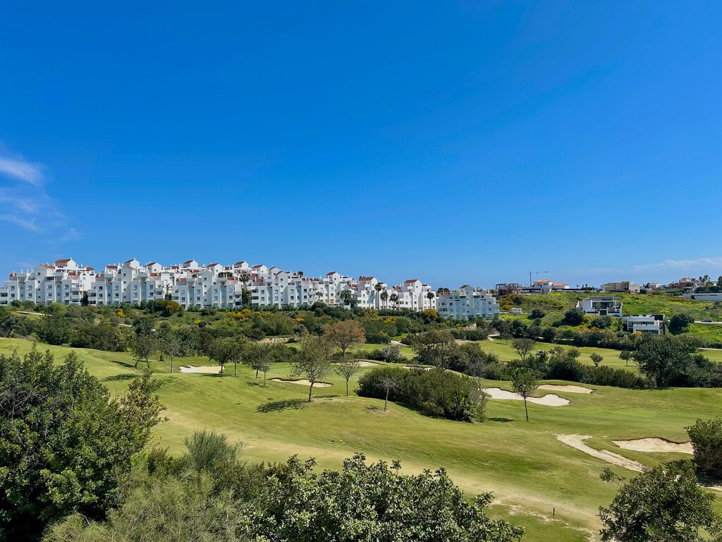 Appartement te koop in Estepona | 2 slaapkamers H5341876