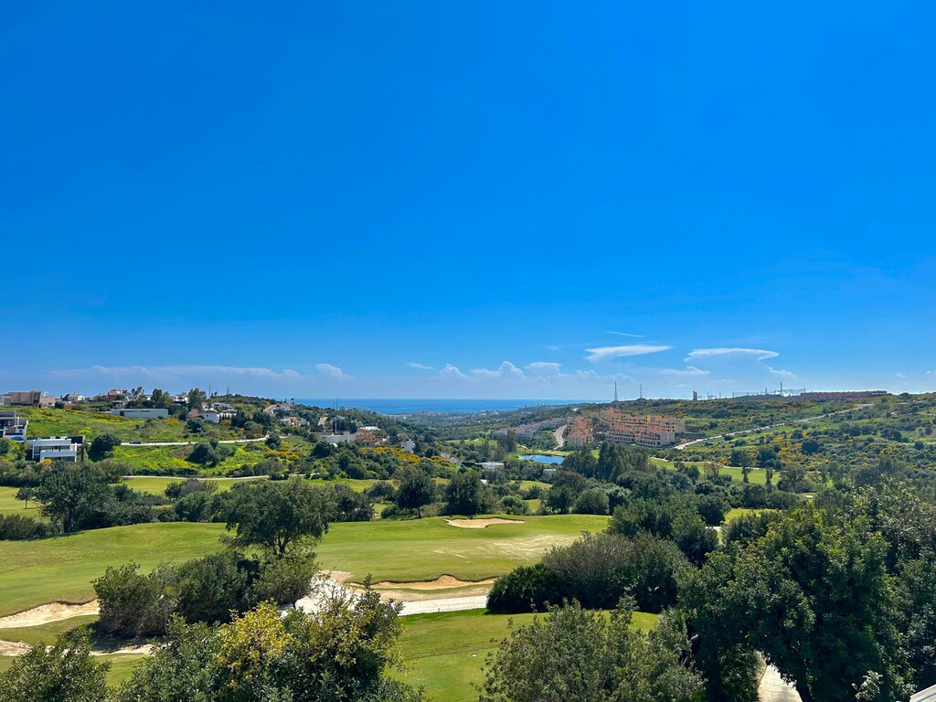 Appartement te koop in Estepona | 2 slaapkamers H5341876