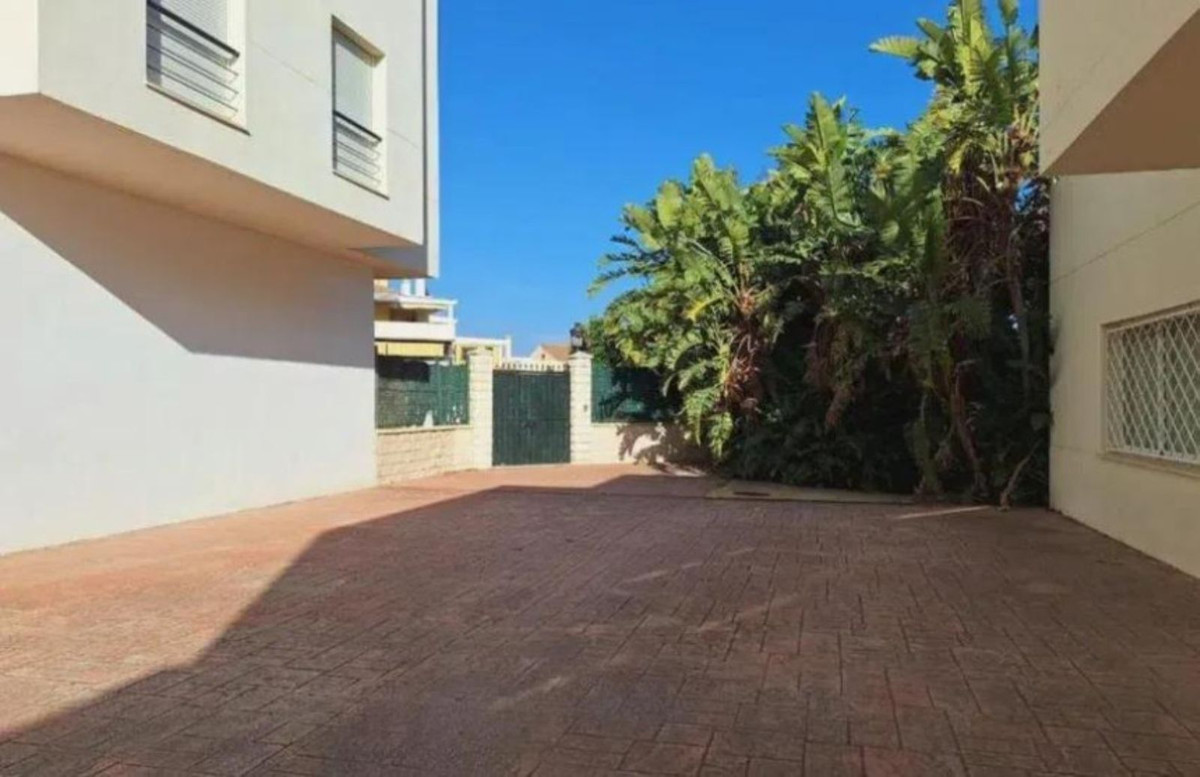 Appartement te koop in Estepona | 2 slaapkamers H5342392