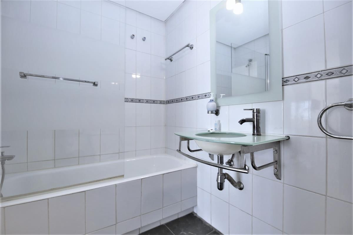 Appartement te koop in Estepona | 2 slaapkamers H5342554