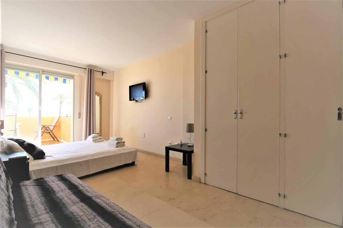 Appartement te koop in Estepona | 2 slaapkamers H5342554