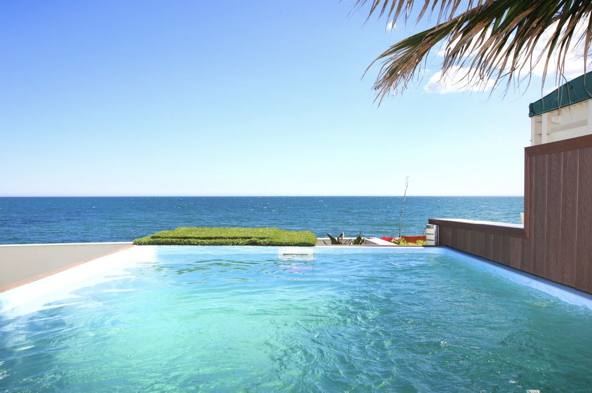 Duplex te koop in Estepona | 4 slaapkamers H5343160