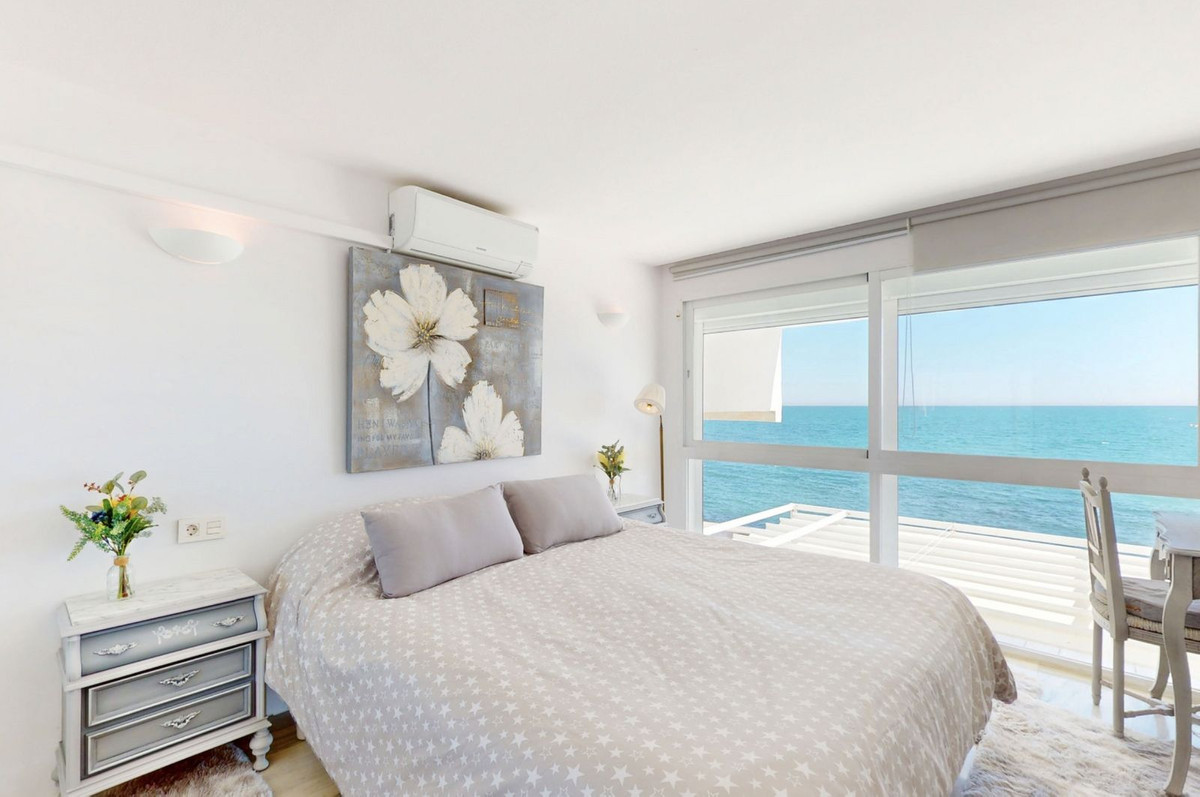 Duplex te koop in Estepona | 4 slaapkamers H5343160