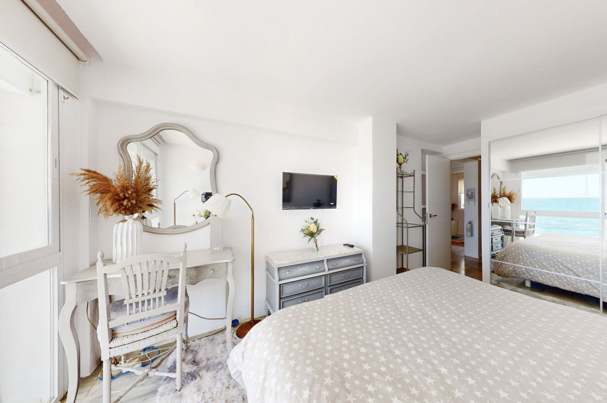 Duplex te koop in Estepona | 4 slaapkamers H5343160