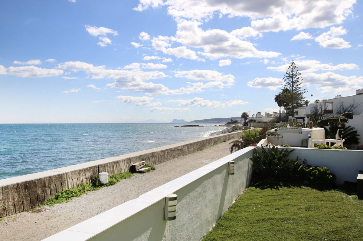 Duplex te koop in Estepona | 4 slaapkamers H5343160