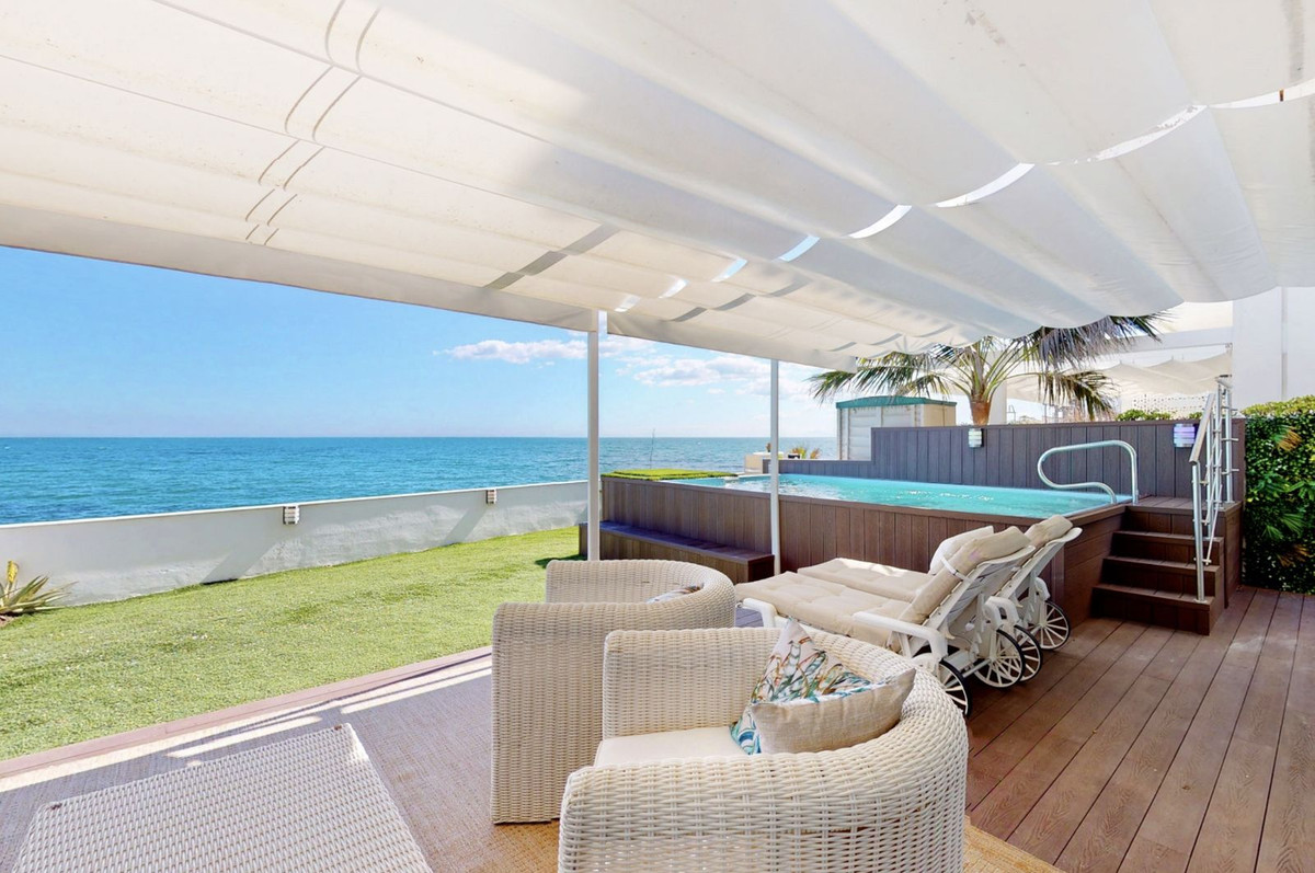 Duplex te koop in Estepona | 4 slaapkamers H5343160