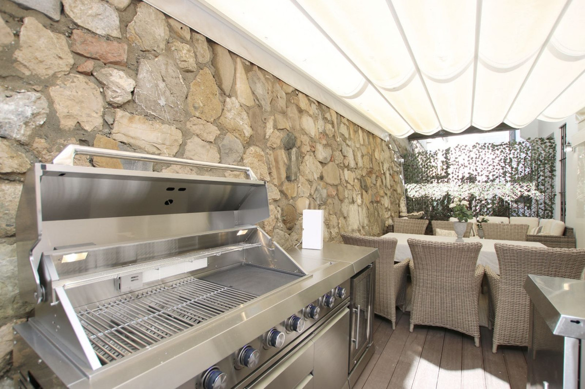 Duplex te koop in Estepona | 4 slaapkamers H5343160