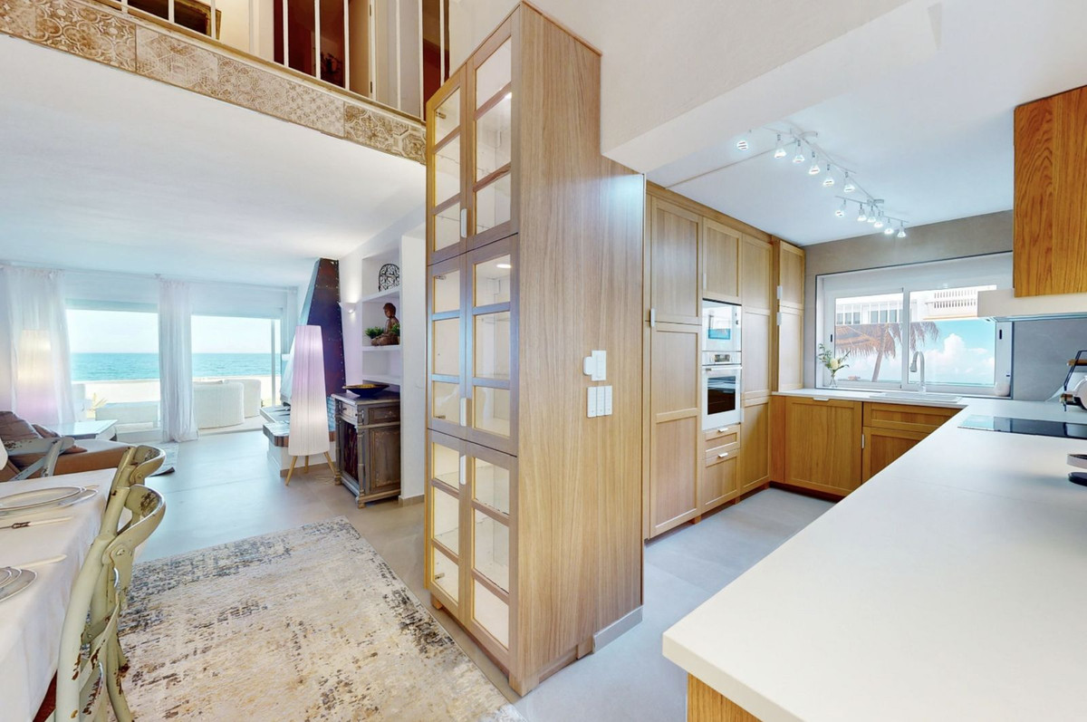 Duplex te koop in Estepona | 4 slaapkamers H5343160