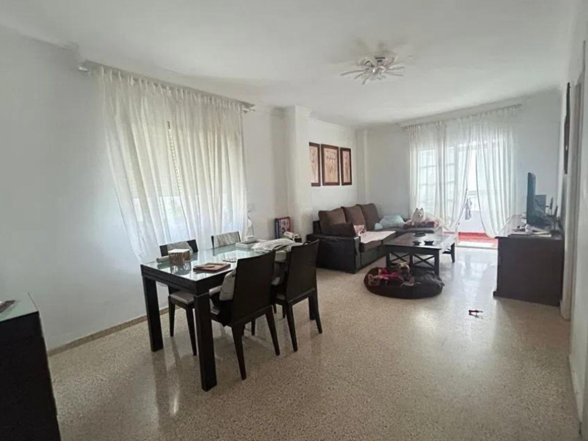 Appartement te koop in Estepona | 3 slaapkamers H5343844