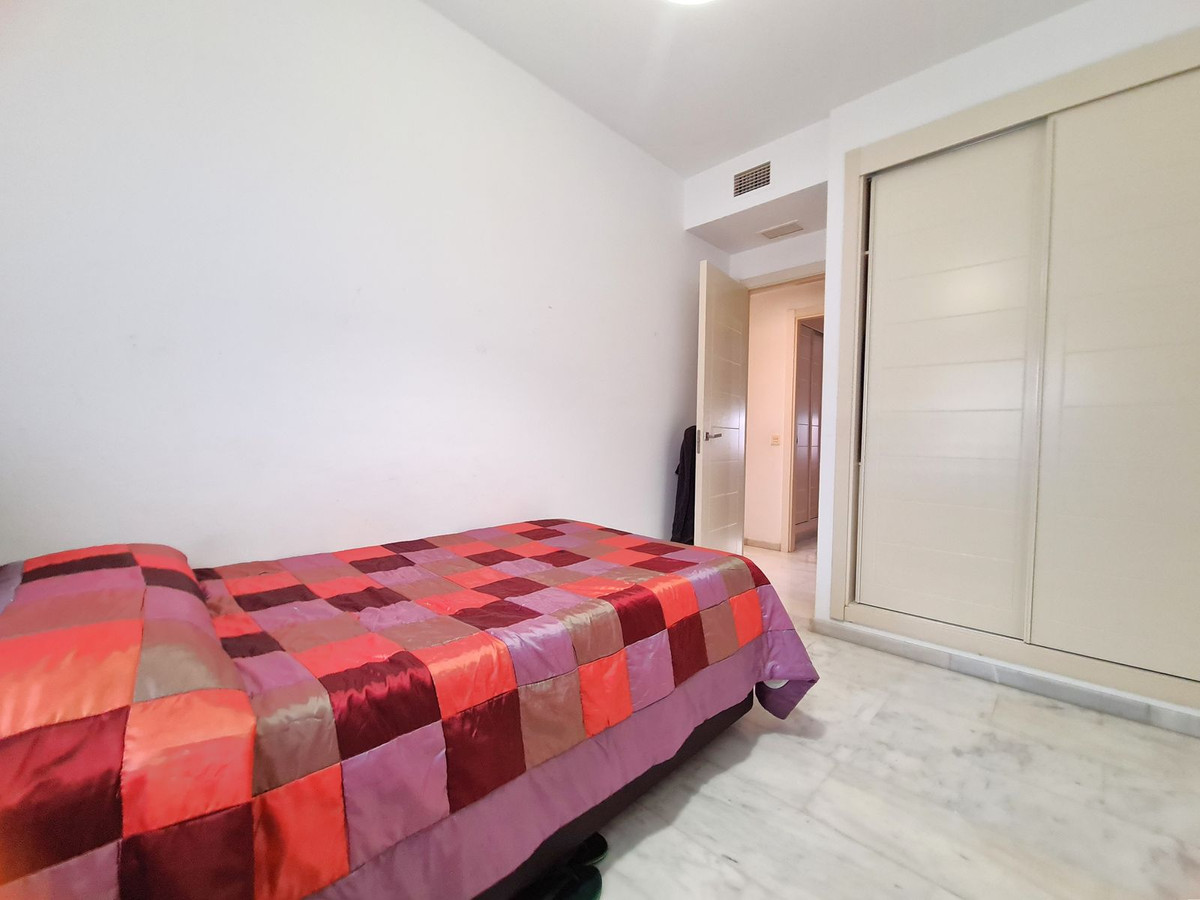 Appartement te koop in Estepona | 3 slaapkamers H5344129