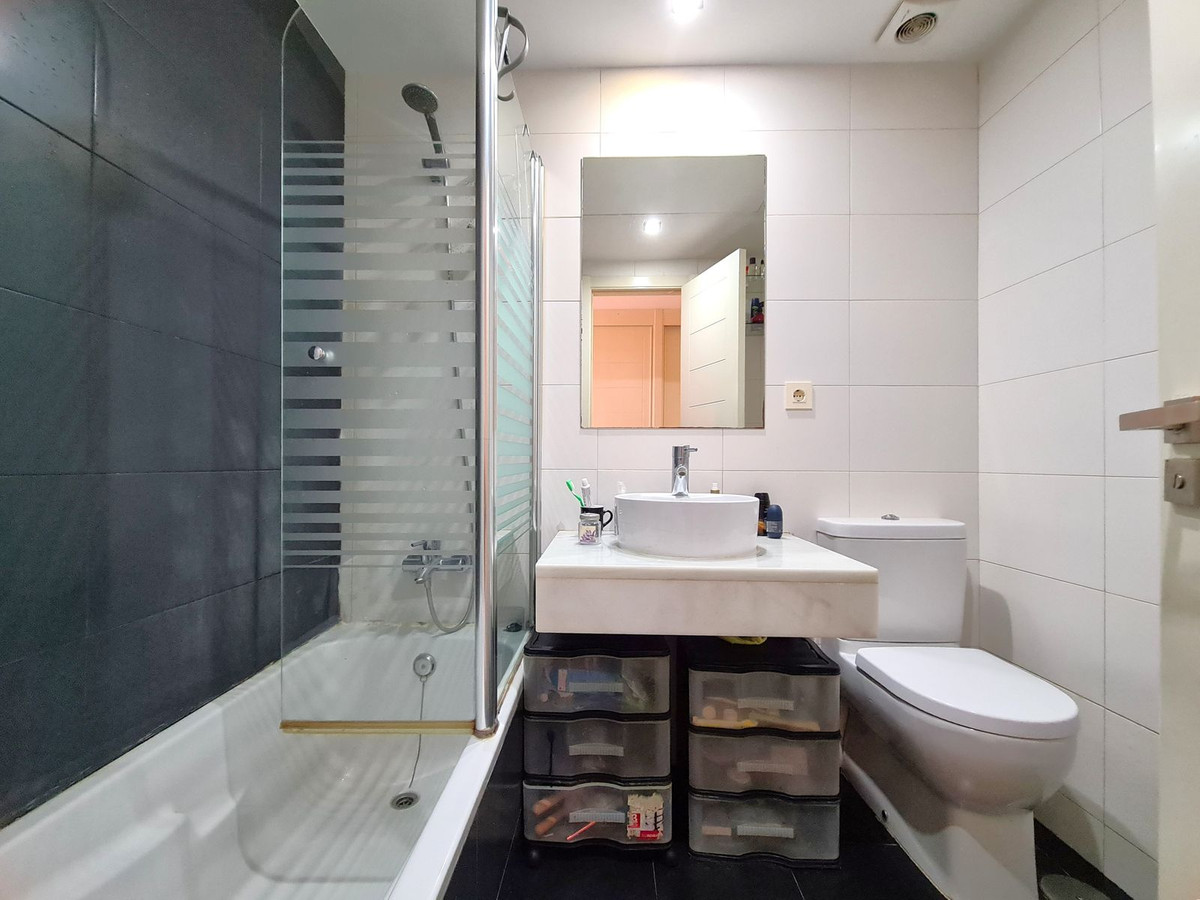 Appartement te koop in Estepona | 3 slaapkamers H5344129