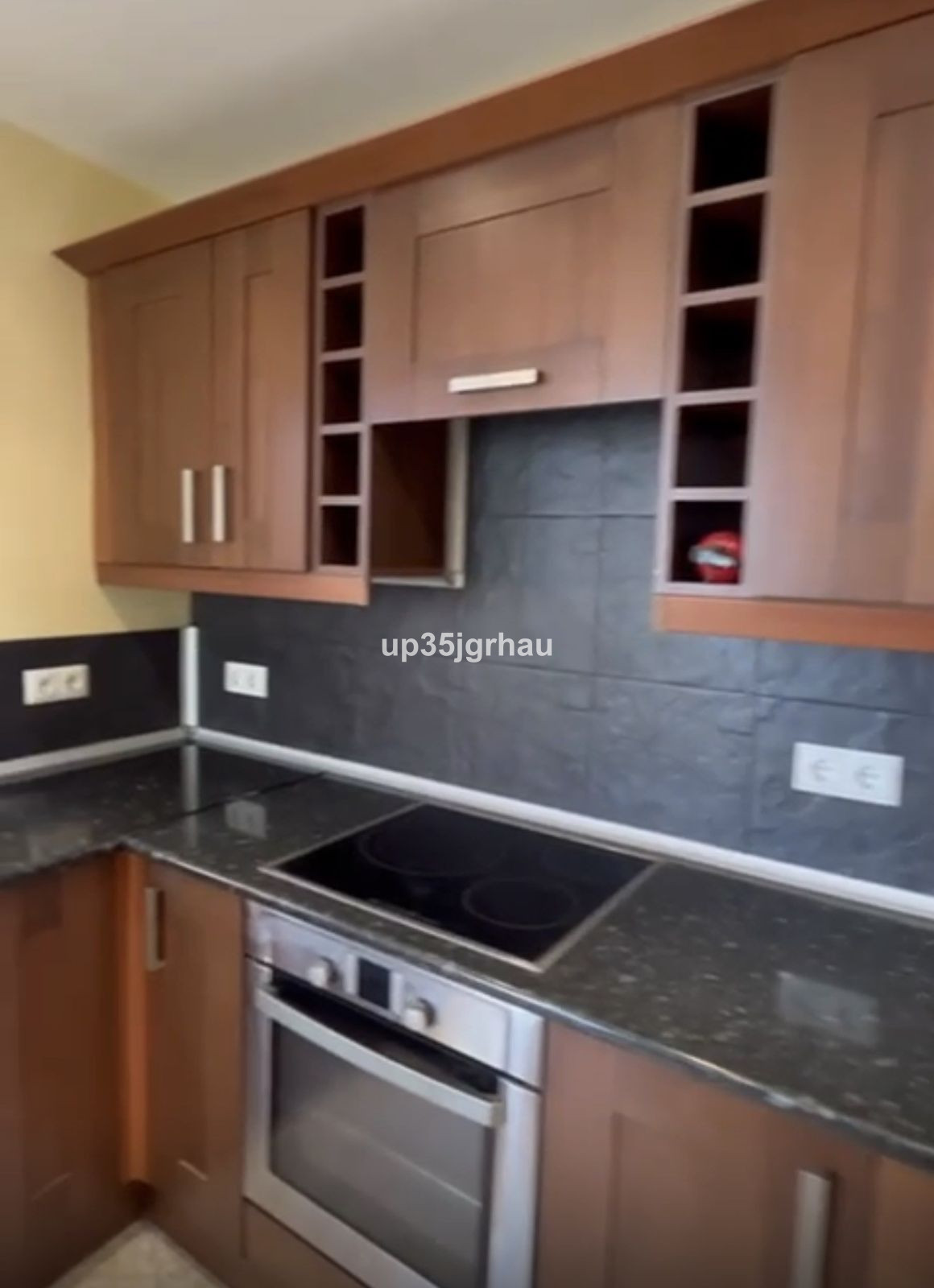 Appartement te koop in Estepona | 3 slaapkamers H5344150